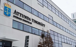 Pedagog �talas f�r sexuellt ofredande