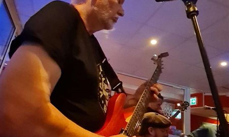 Nej till bira och vin p� Vallentuna teater