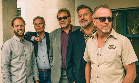 Blue comets intar Vallentuna teater