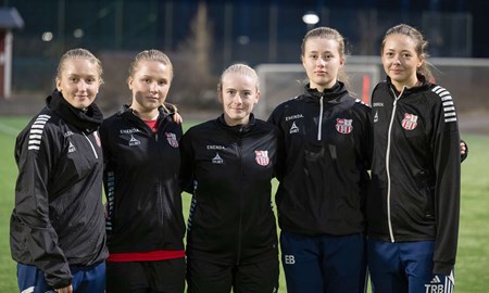 Vallentuna tappar rutin � satsar ungt