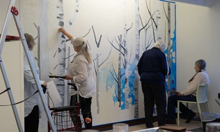 H�r v�xer muralm�lningen fram