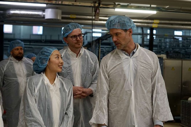 Här får tofufabriken ministerbesök