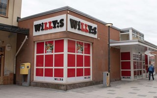 D� �ppnar Willys i Vallentuna
