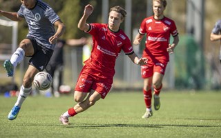 Vallentuna storebror i m�lrikt derby