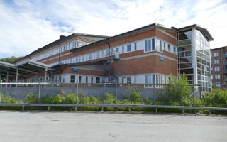 Vallentuna kommun vill k�pa PostNord-huset