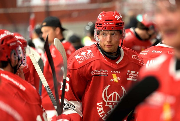 Hockeyderby direkt i s�songspremi�ren