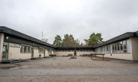 Ny budget: Sänkt skatt och höjd skolpeng